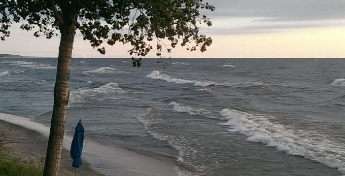 Lake Shore Resort - Web Listing (newer photo)